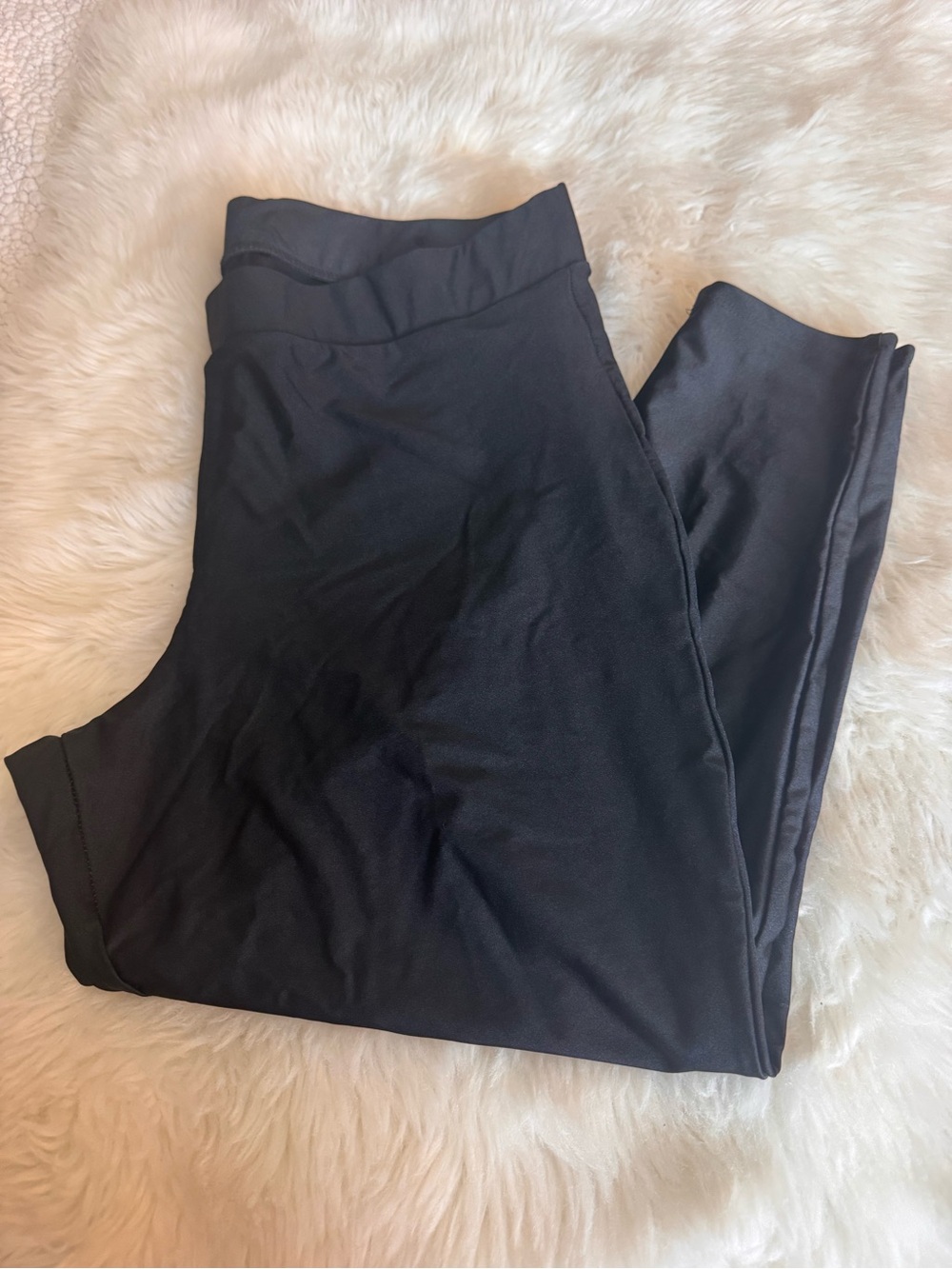 Torrid Black Ankle Cropped Leggings